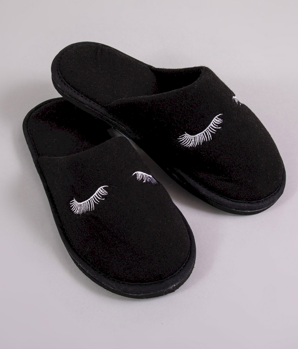 Pantuflas bordadas PESTAÑAS - Bianca Secreta
